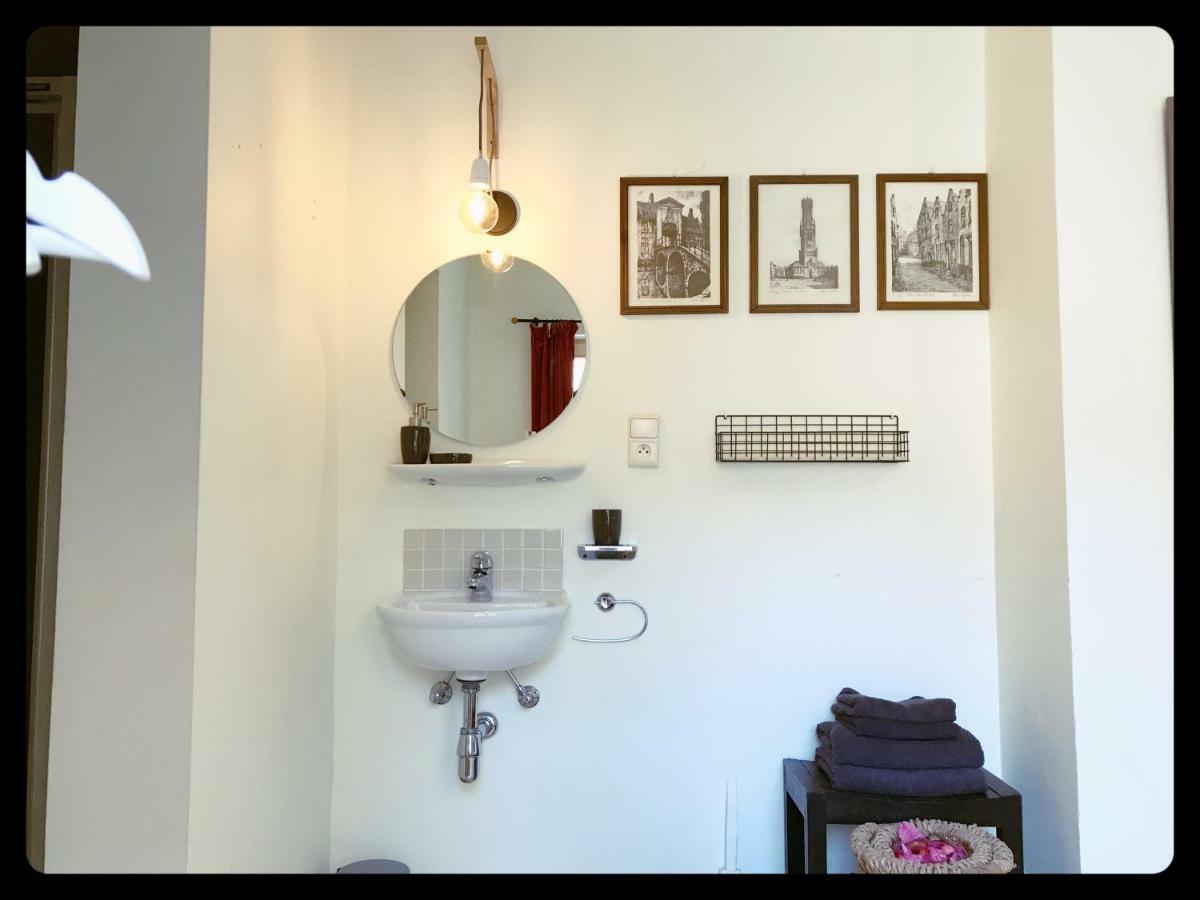 Trendy House 5Min From Shoppingstreets Villa Brugge Buitenkant foto