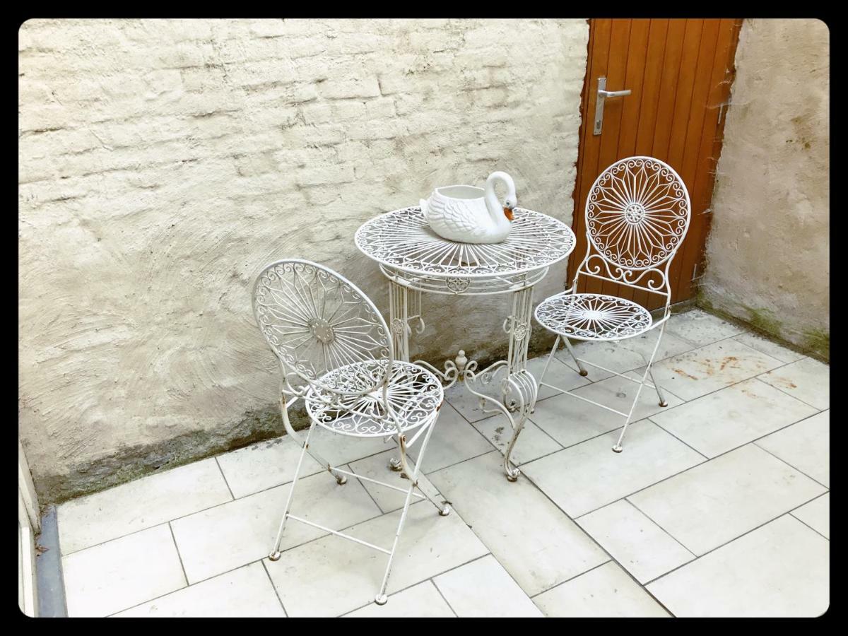 Trendy House 5Min From Shoppingstreets Villa Brugge Buitenkant foto